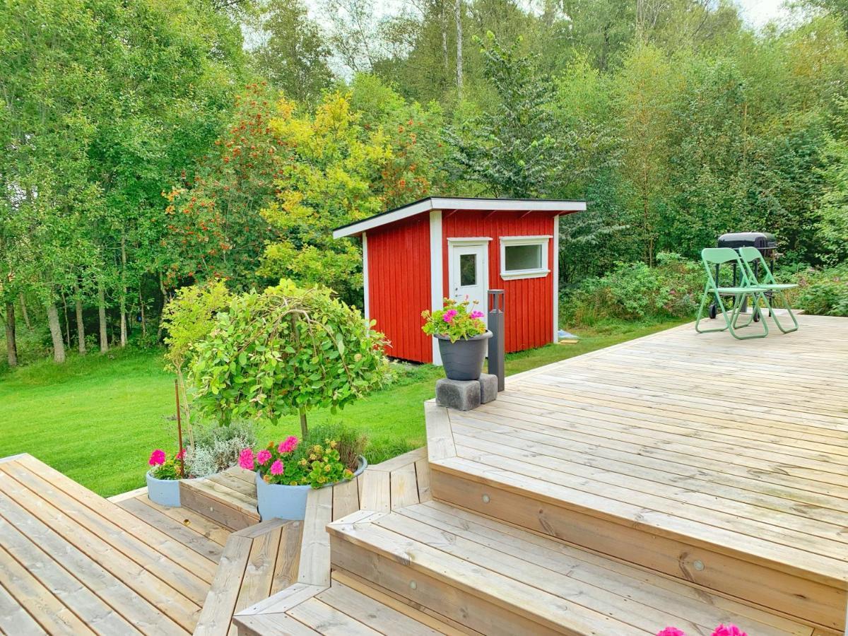 The Blomsholm Cabin - Load Your Electric Car Strömstad Exterior foto