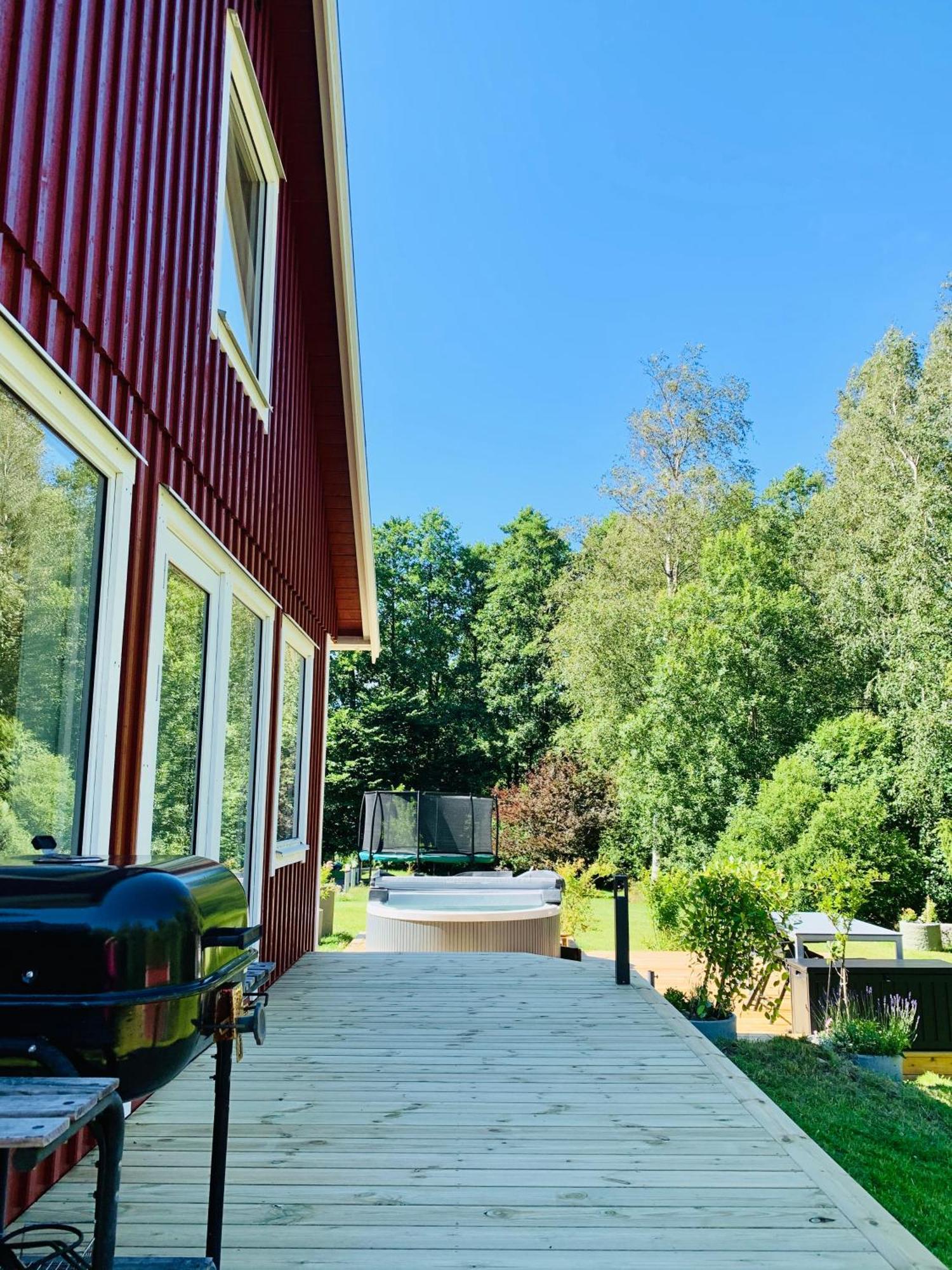 The Blomsholm Cabin - Load Your Electric Car Strömstad Quarto foto